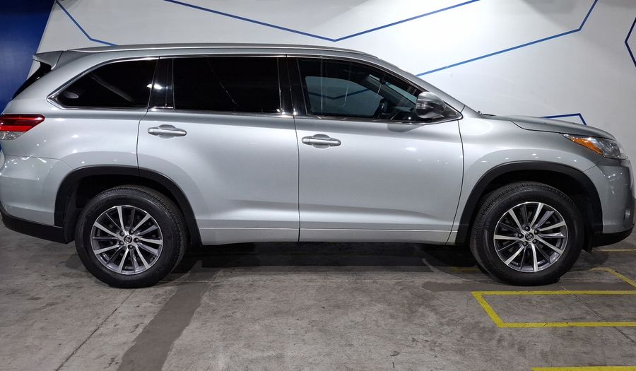 Toyota Highlander 3.5 XLE Suv 2018