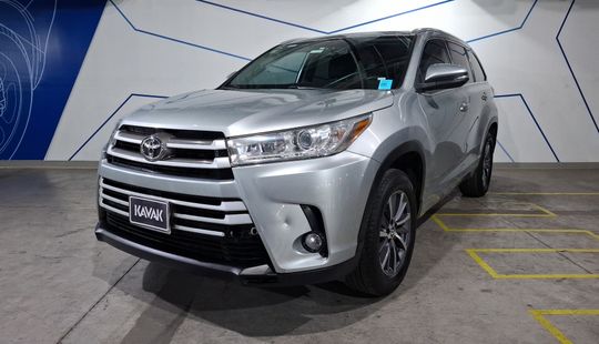 Toyota • Highlander
