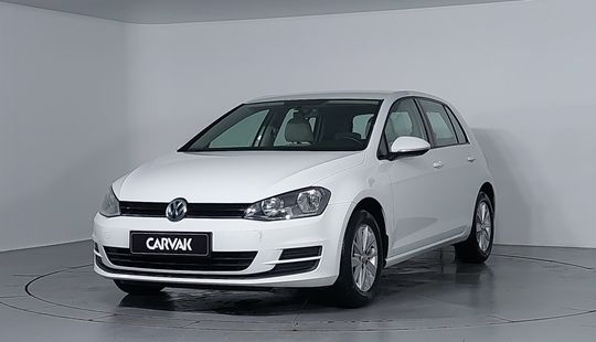 Volkswagen • Golf