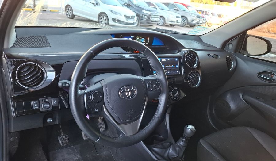 Toyota Etios 1.5 XLS PACK Hatchback 2022