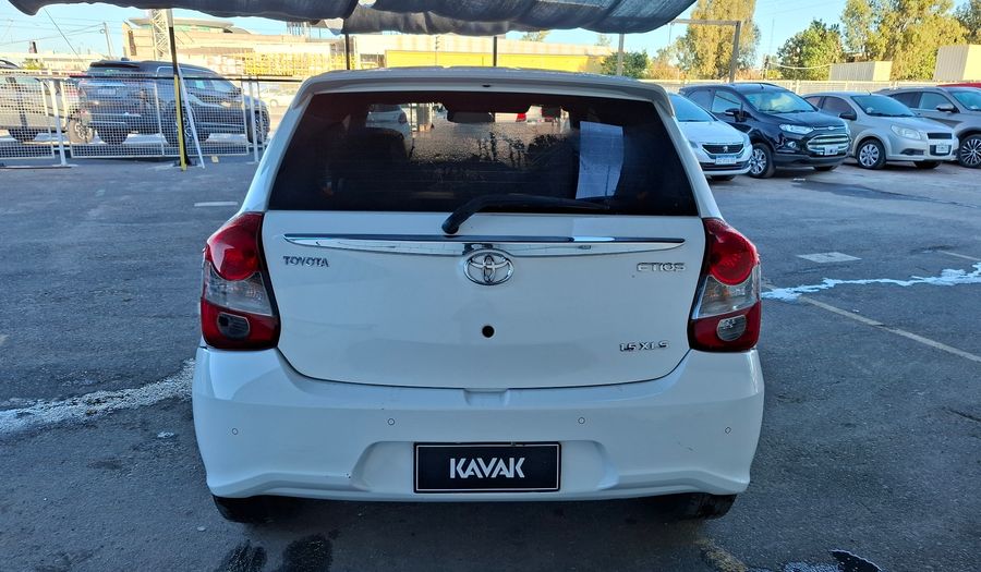 Toyota Etios 1.5 XLS PACK Hatchback 2022