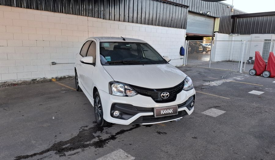Toyota Etios 1.5 XLS PACK Hatchback 2022