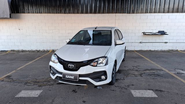 Toyota • Etios