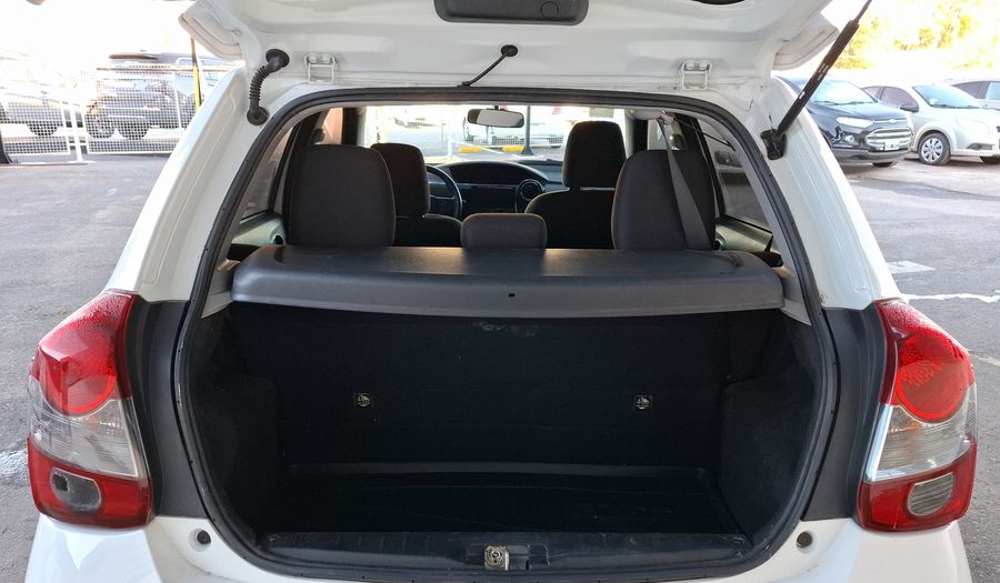Toyota Etios 1.5 XLS PACK Hatchback 2022