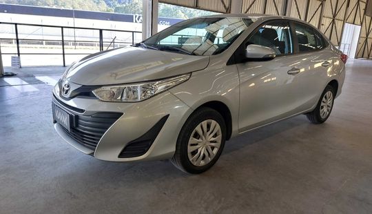 Toyota • Yaris