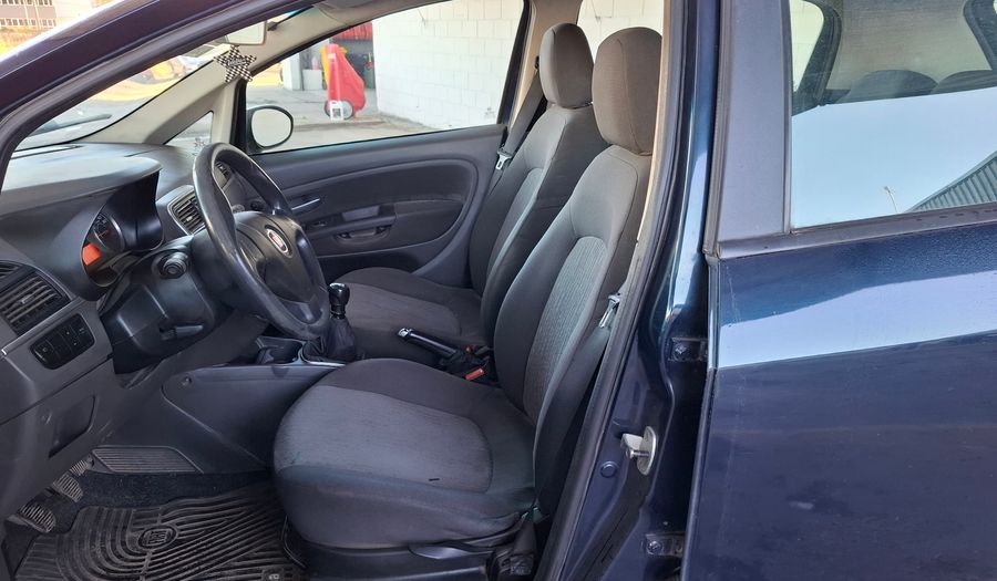 Fiat Punto 1.4 ATTRACTIVE 5P Hatchback 2012