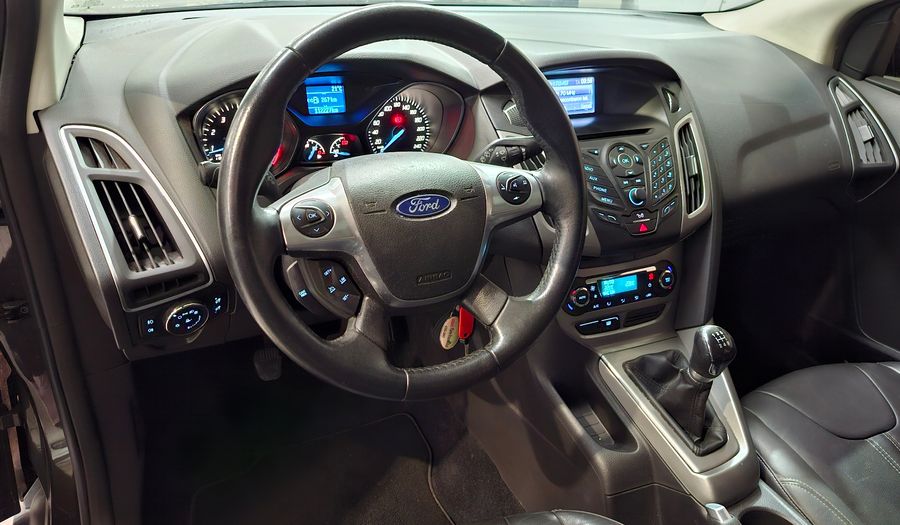 Ford Focus Iii 2.0 SE PLUS Hatchback 2014