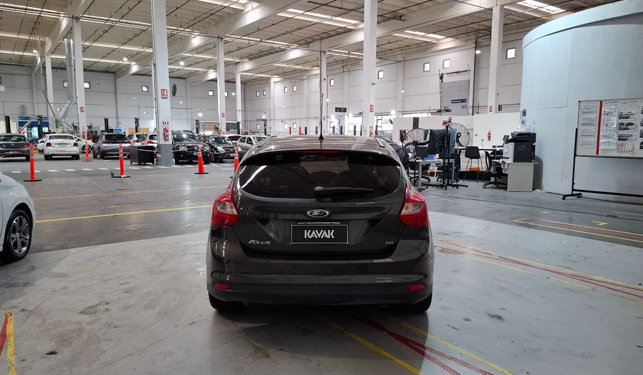 Ford Focus Iii 2.0 SE PLUS Hatchback 2014