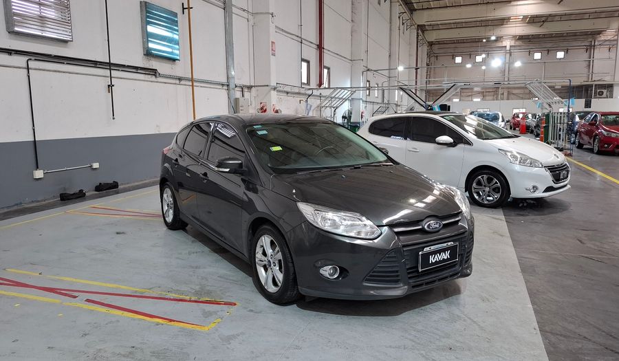 Ford Focus Iii 2.0 SE PLUS Hatchback 2014