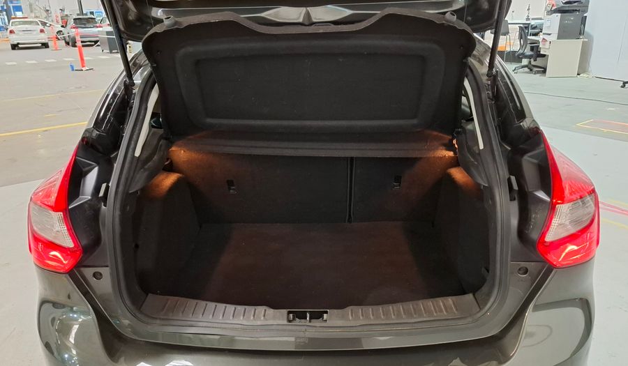 Ford Focus Iii 2.0 SE PLUS Hatchback 2014