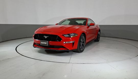 Ford • Mustang
