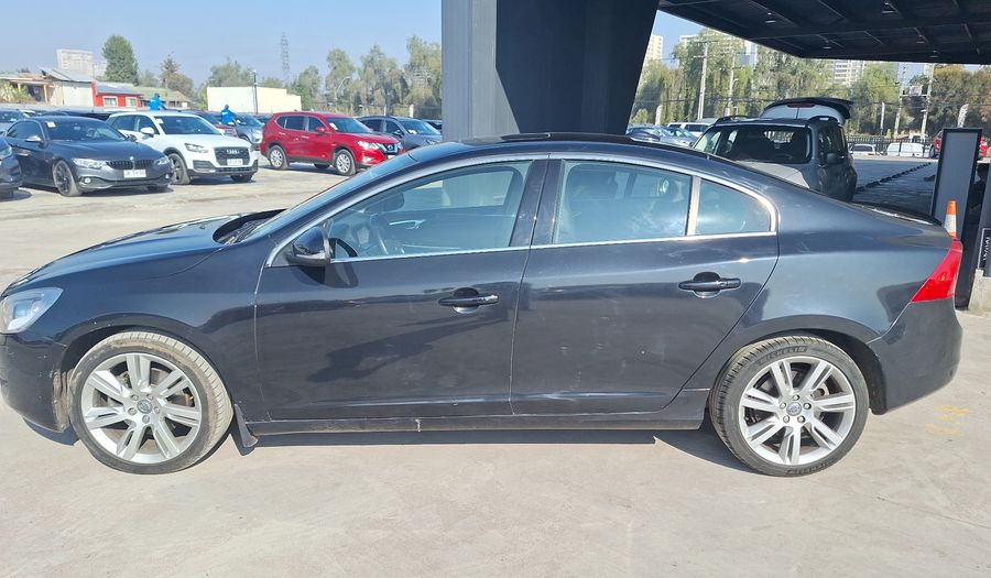 Volvo S60 2.0 T5 Sedan 2012