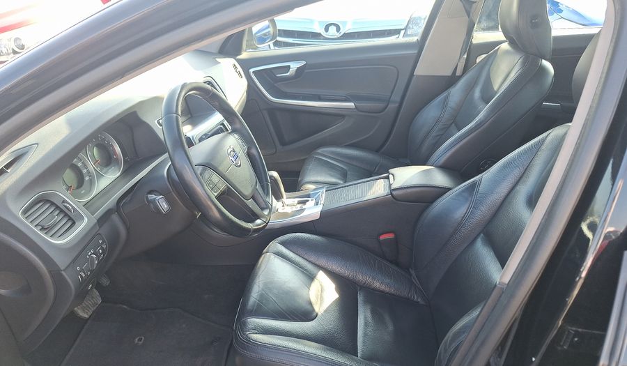 Volvo S60 2.0 T5 Sedan 2012