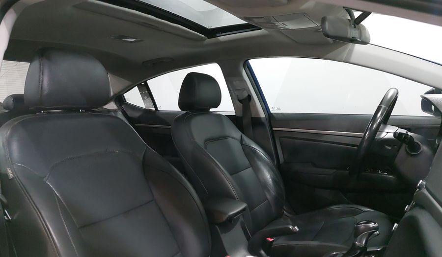 Hyundai Elantra 2.0 LIMITED TECH NAVI AUTO Sedan 2018