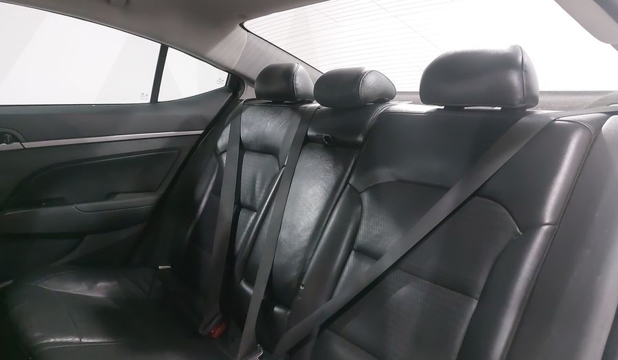 Hyundai Elantra 2.0 LIMITED TECH NAVI AUTO Sedan 2018