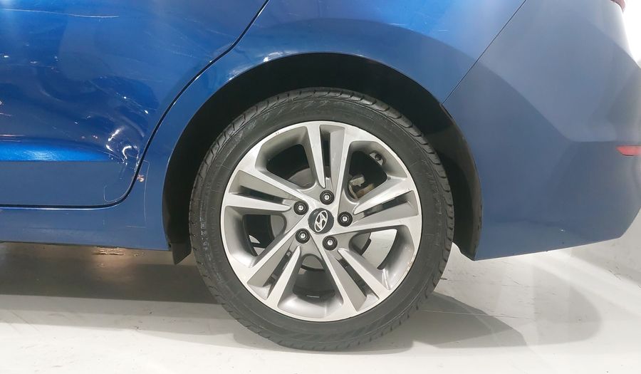 Hyundai Elantra 2.0 LIMITED TECH NAVI AUTO Sedan 2018