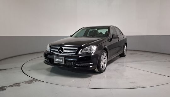 Mercedes Benz • Clase C