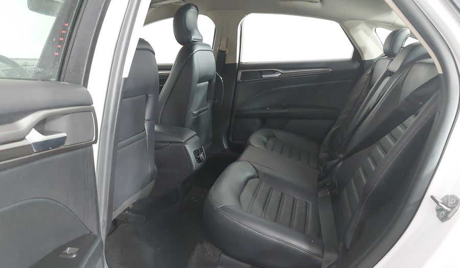 Ford Fusion SE Sedan 2018