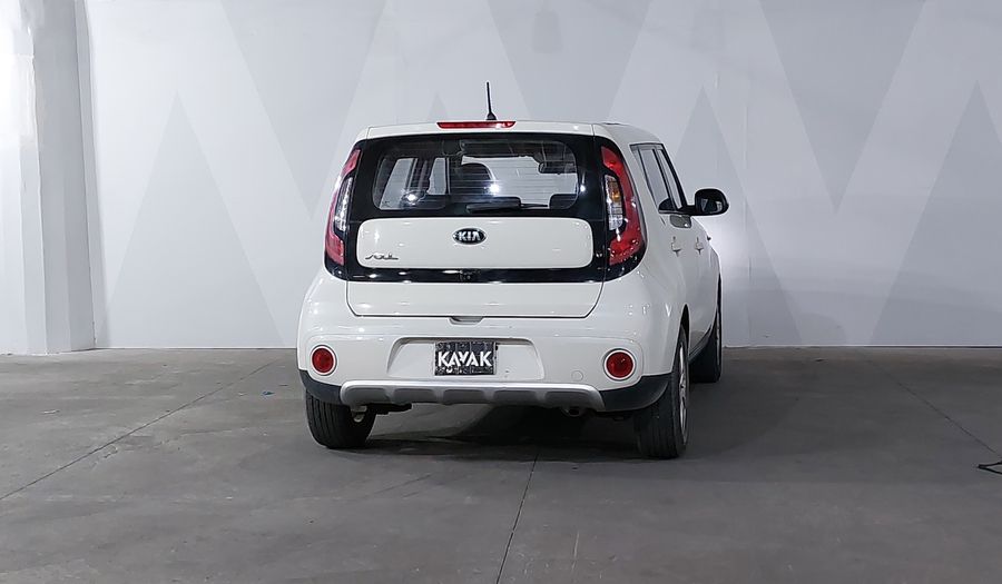 Kia Soul 1.6 LX AT Hatchback 2017