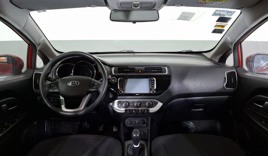 Kia Rio 1.6 EX MT Hatchback 2017