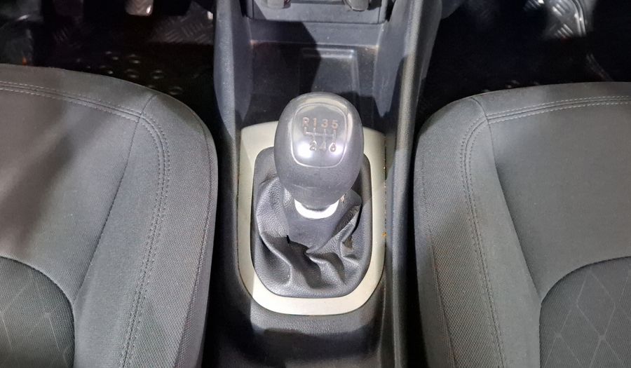 Kia Rio 1.6 EX MT Hatchback 2017