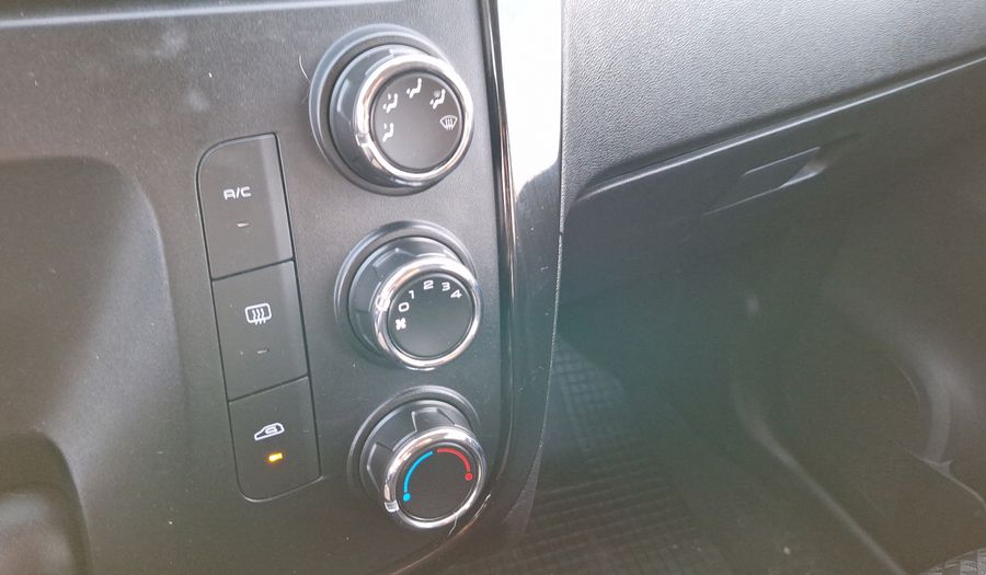 Mahindra Kuv 100 1.2 BASE Suv 2021
