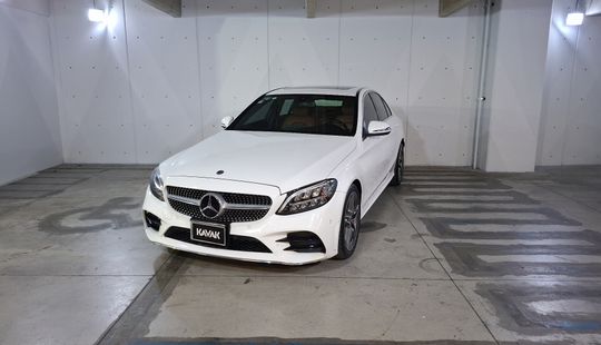Mercedes Benz • Clase C