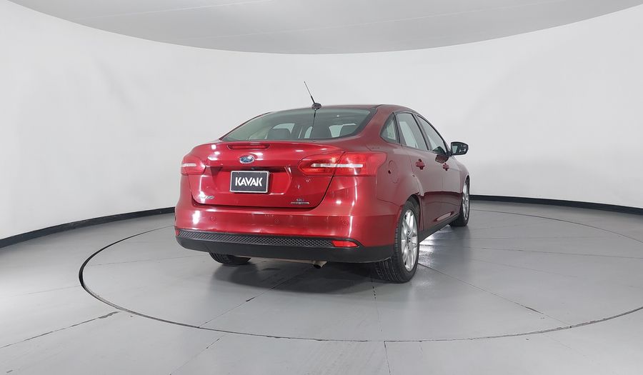Ford Focus 2.0 SE LUXURY AT Sedan 2016