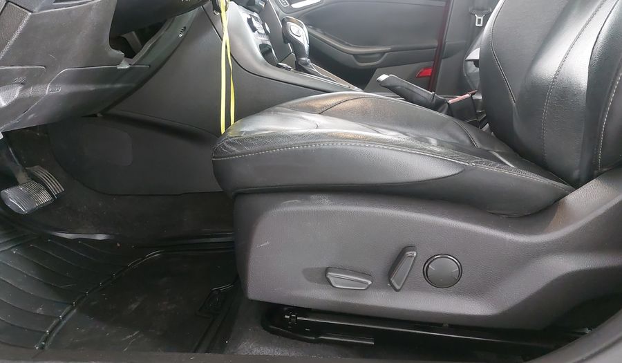 Ford Focus 2.0 SE LUXURY AT Sedan 2016