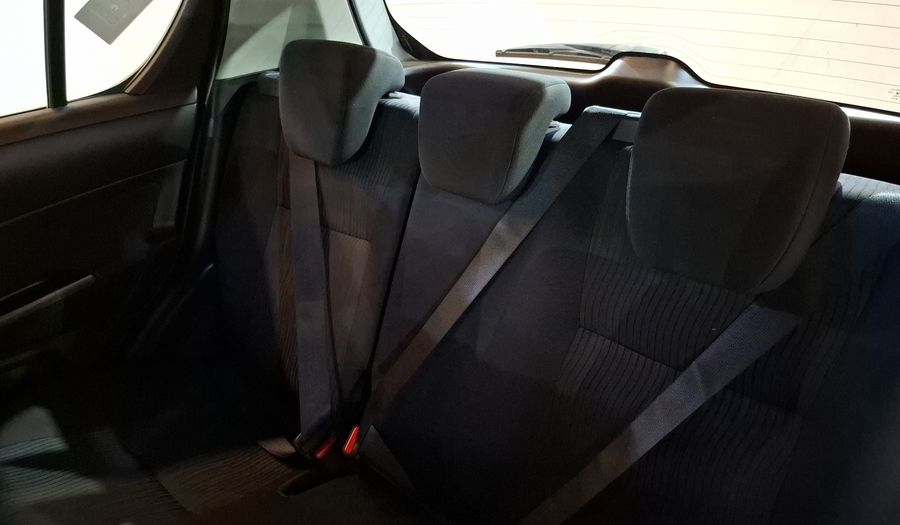 Suzuki Swift 1.4 GLX AT Hatchback 2013