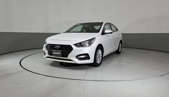 Hyundai • Accent