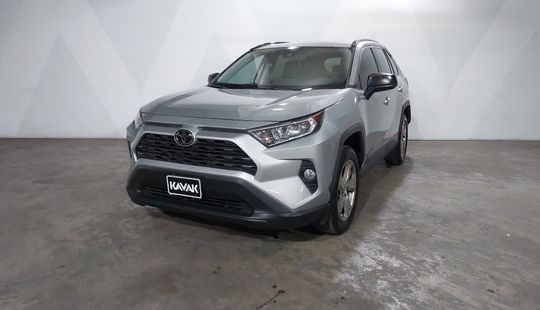 Toyota • RAV4
