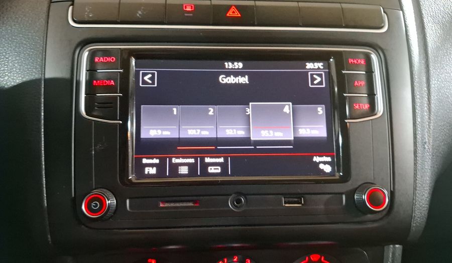 Volkswagen Polo 1.6 DESIGN & SOUND AUTO Hatchback 2019