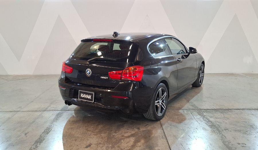 Bmw Serie 1 2.0 120IA SPORT LINE AUTO Hatchback 2017