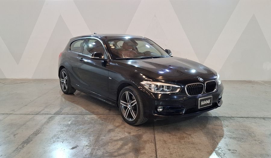 Bmw Serie 1 2.0 120IA SPORT LINE AUTO Hatchback 2017