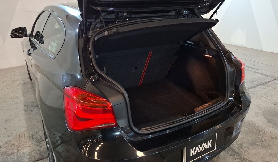Bmw Serie 1 2.0 120IA SPORT LINE AUTO Hatchback 2017