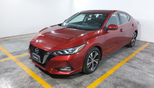 Nissan • Sentra