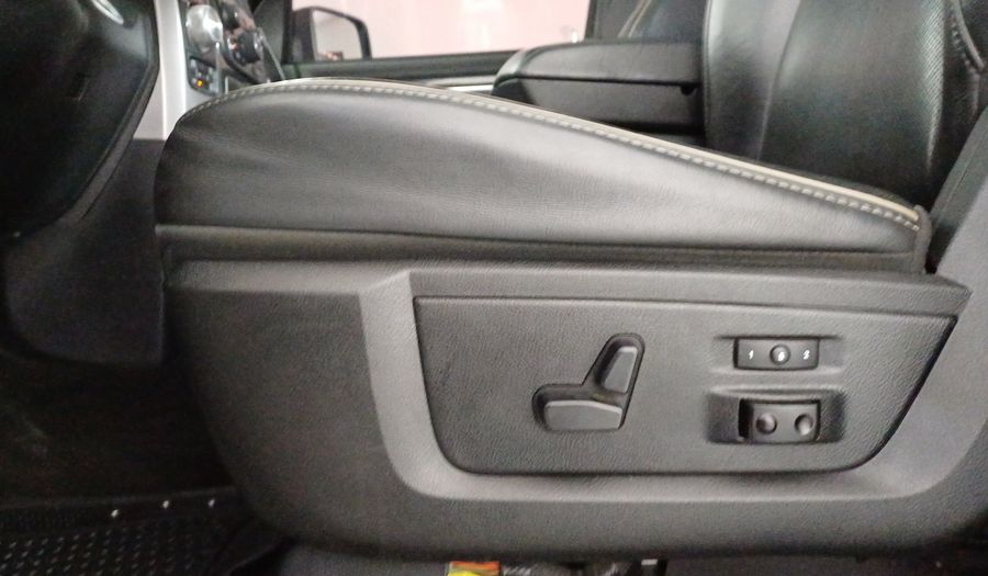 Ram 2500 5.7 LARAMIE LIMITED CREW CAB 4X4 V8 8AT Pickup 2017