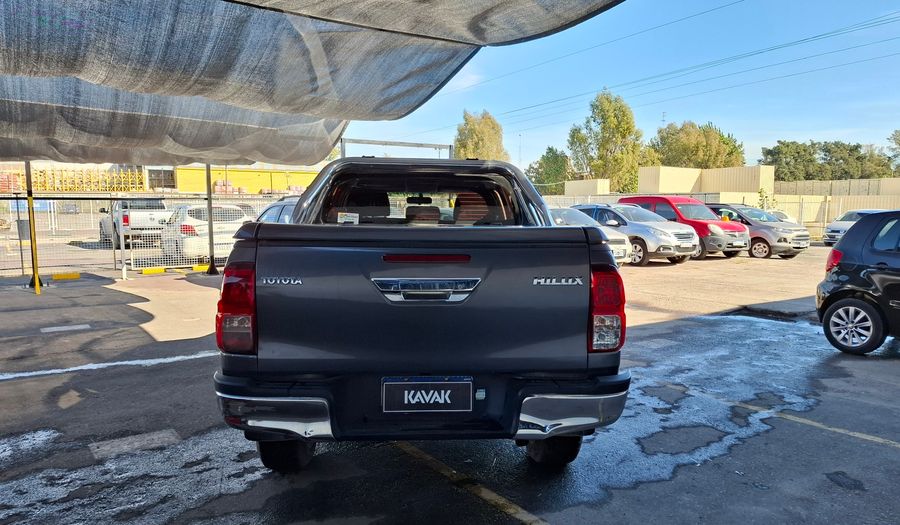 Toyota Hilux 2.4 TDI SR C/D Pickup 2022