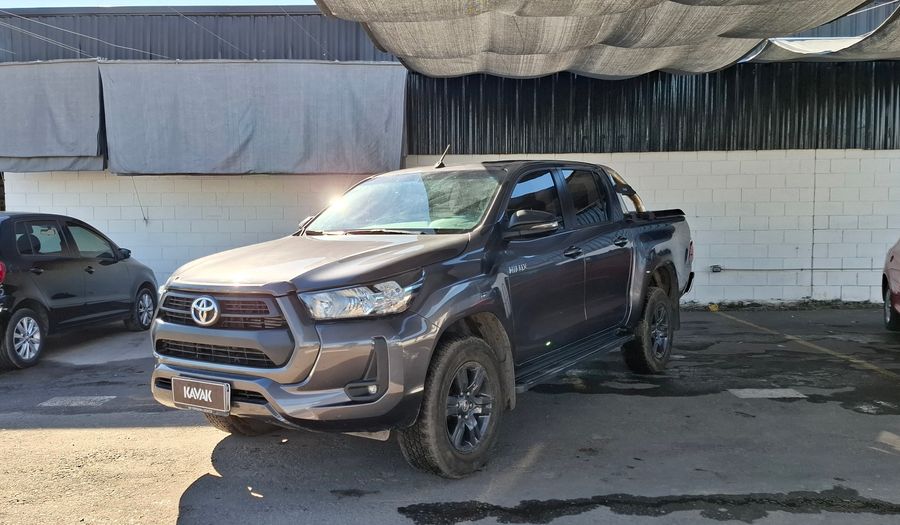 Toyota Hilux 2.4 TDI SR C/D Pickup 2022