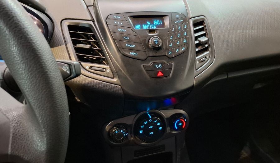 Ford Fiesta Kinetic Design 1.6 S Hatchback 2014