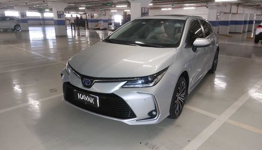 Toyota • Corolla