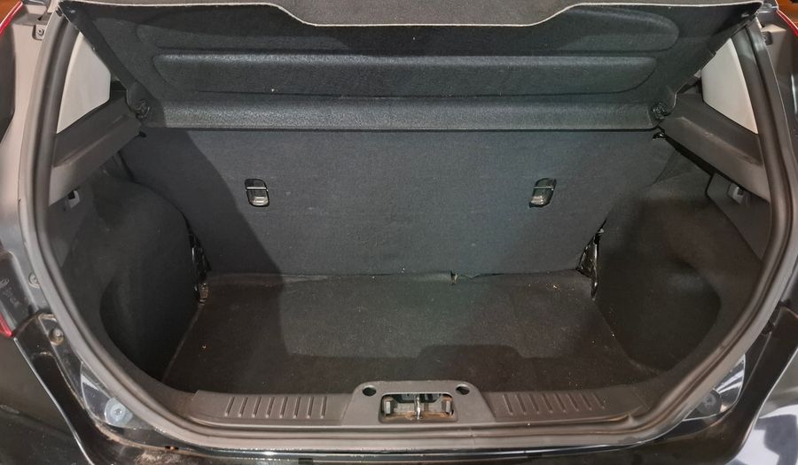 Ford Fiesta Kinetic Design 1.6 SE Hatchback 2015
