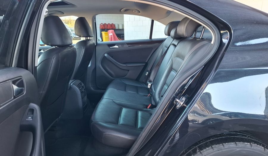 Volkswagen Vento 2.5 LUXURY Sedan 2015