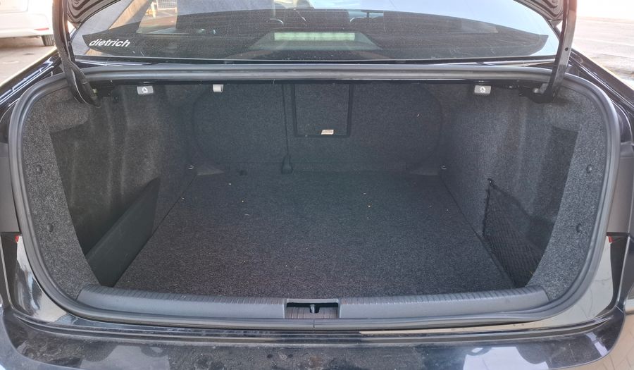 Volkswagen Vento 2.5 LUXURY Sedan 2015