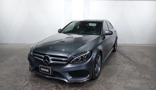 Mercedes Benz • Clase C