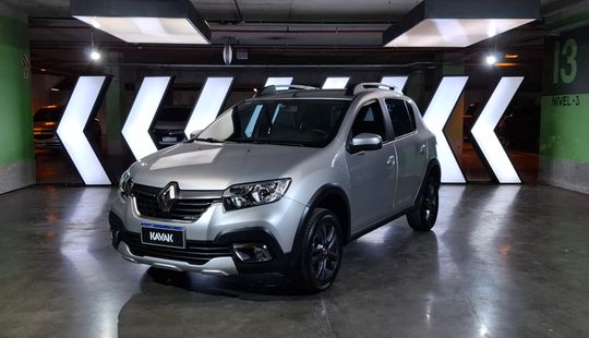 Renault • Sandero Stepway