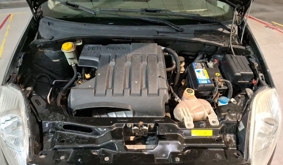 Fiat Punto 1.4 ATTRACTIVE 5P Hatchback 2012