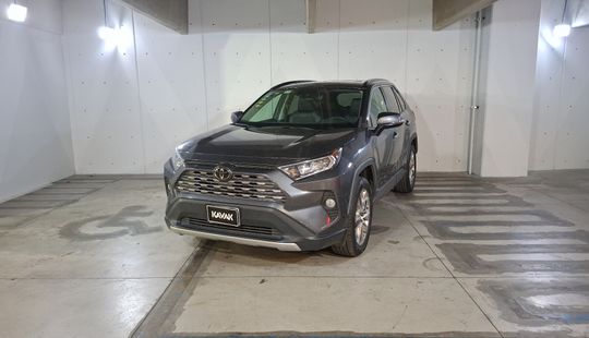 Toyota • RAV4