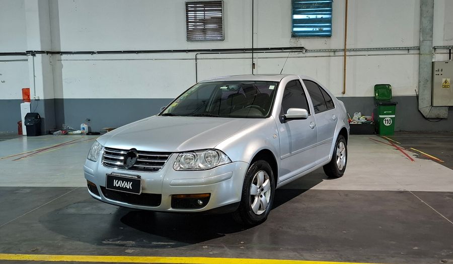 Volkswagen Bora 2.0 TRENDLINE Sedan 2011
